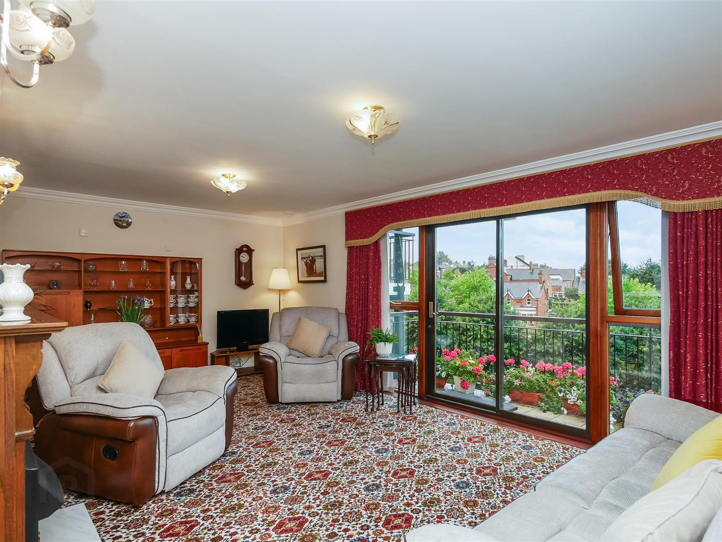 Apt 6, Dunbrae 7 of 21