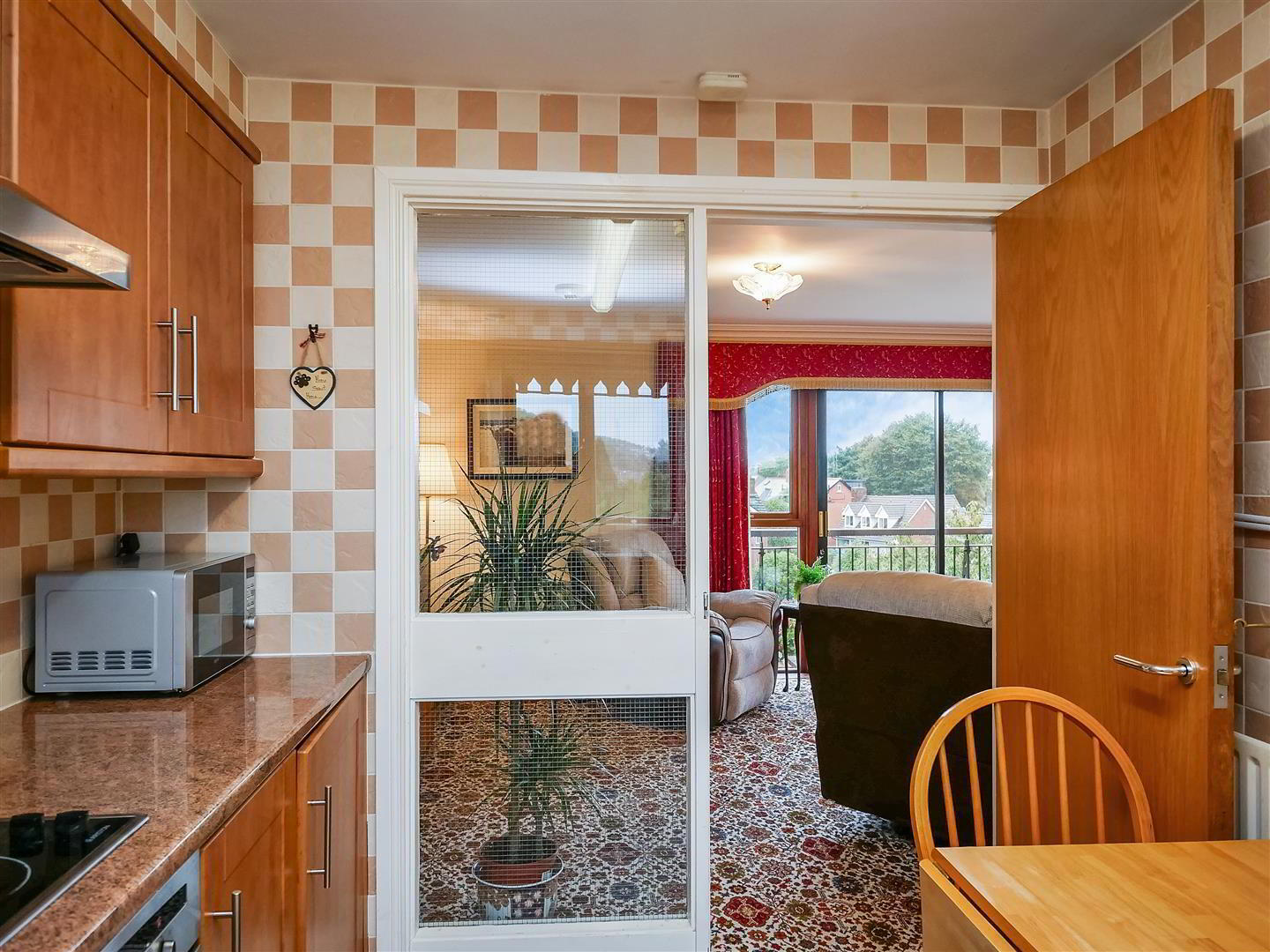 Apt 6, Dunbrae 11 of 21