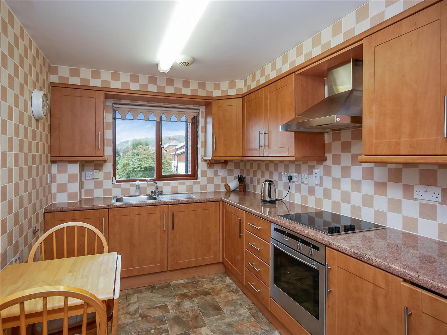 Apt 6, Dunbrae 10 of 21