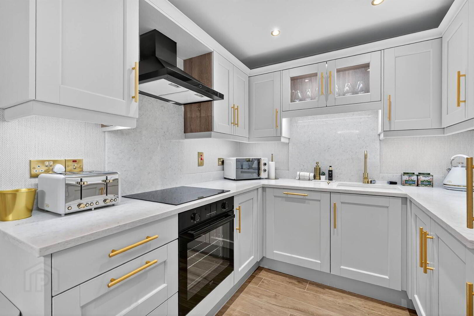 Apt 16 Park Royal, 841 Lisburn Road 10 of 22