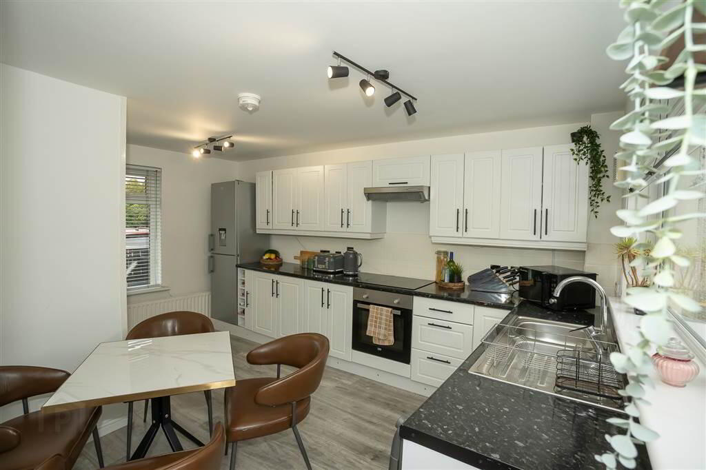 3 Willow Court 3 of 11