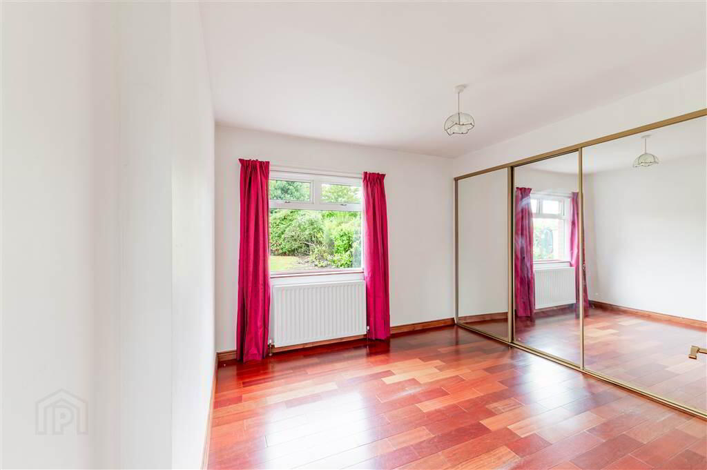 14 Fairview Park 11 of 24