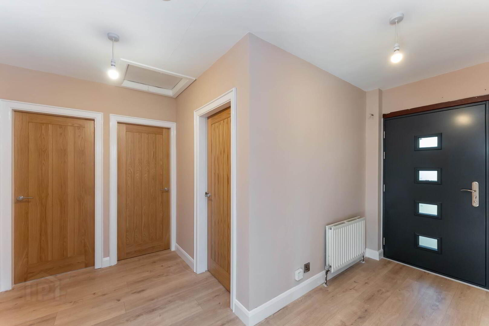 10 Ashgrove Close 4 of 20