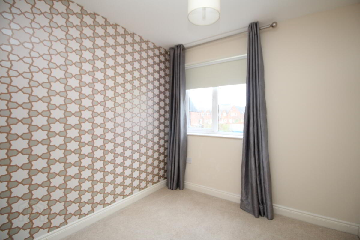 110 Linen Crescent 7 of 8