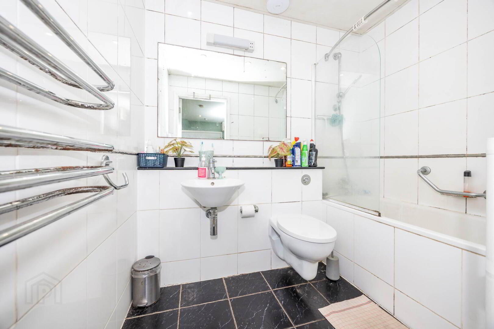 1 Burnell Court 16 of 23