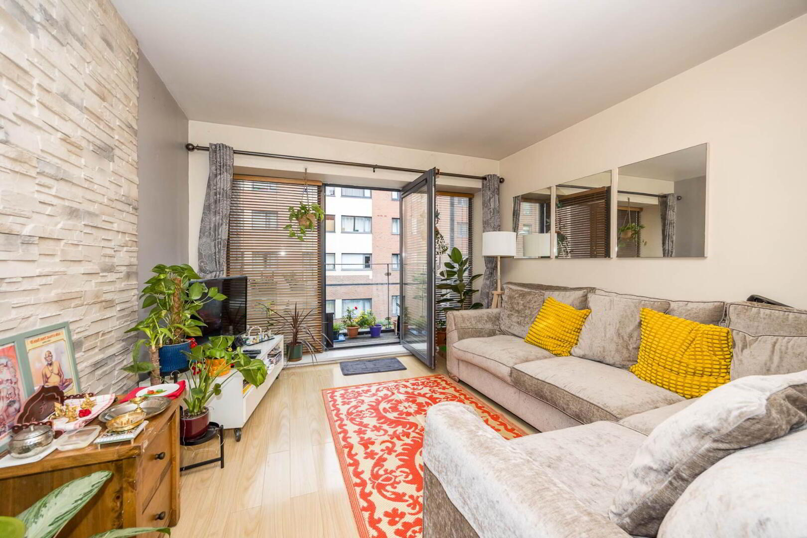 1 Burnell Court 9 of 23