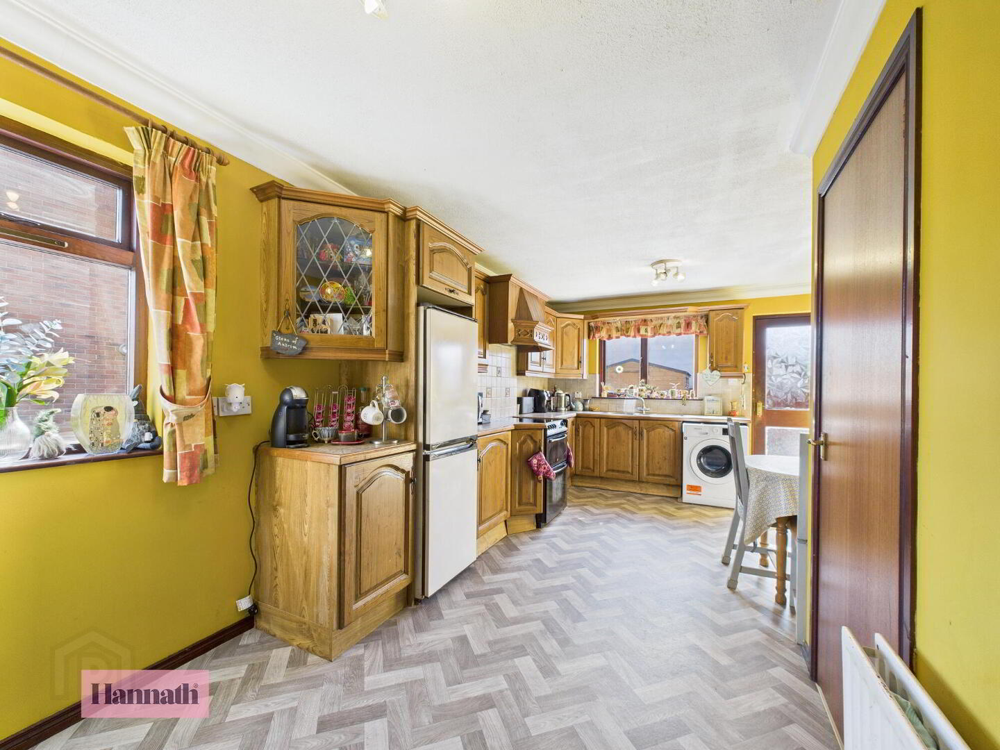 4 Breezemount Manor 11 of 34