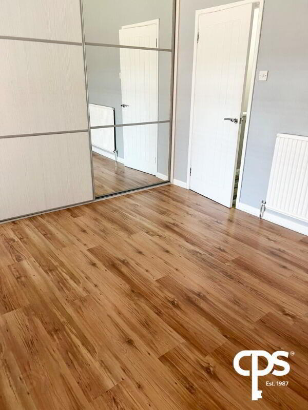 13 Ebrington Street 10 of 16