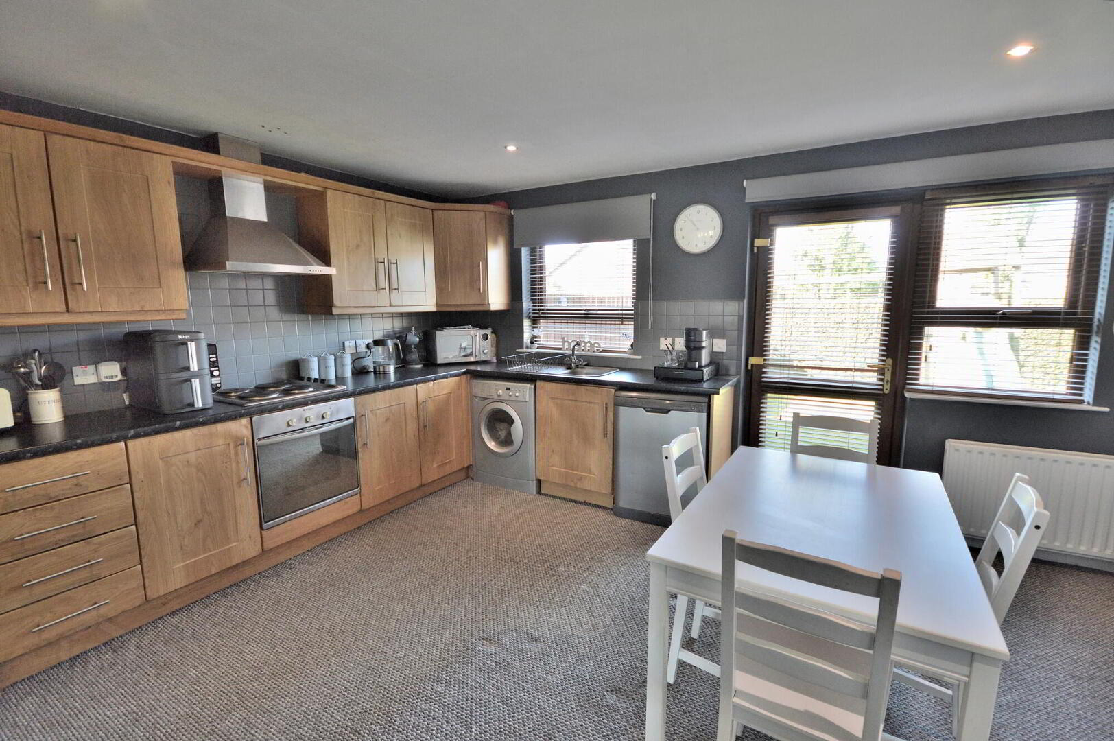 35 Stonebridge Square 7 of 23