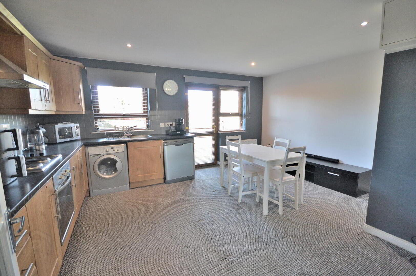 35 Stonebridge Square 6 of 23