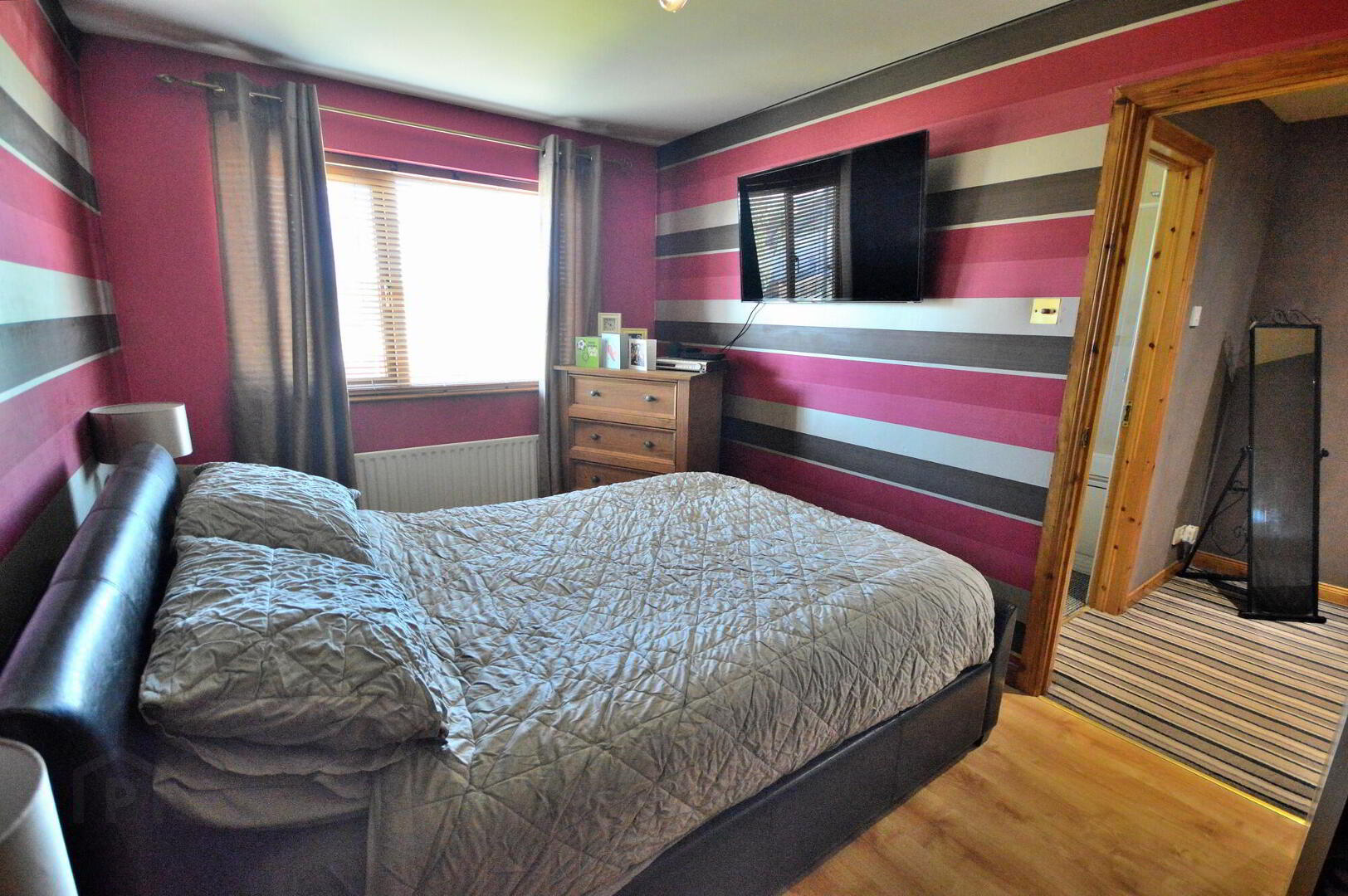 35 Stonebridge Square 13 of 23