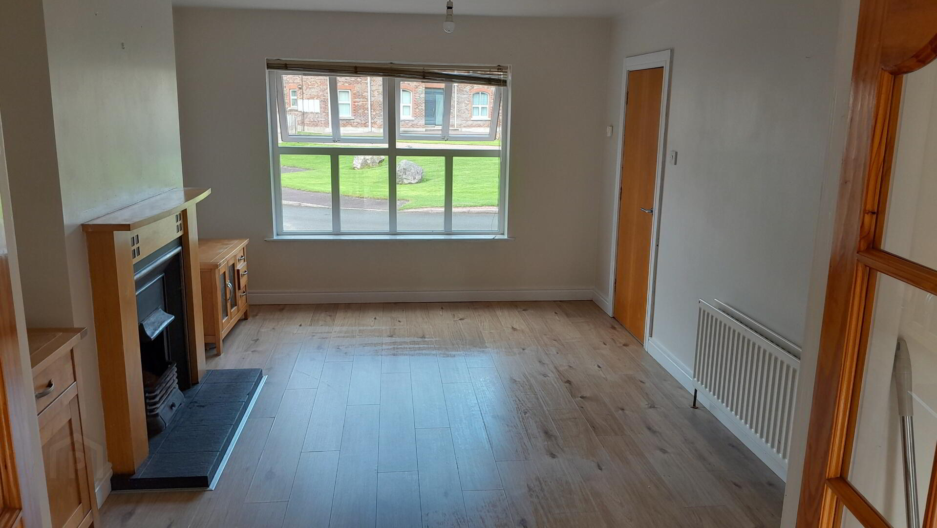 property description image