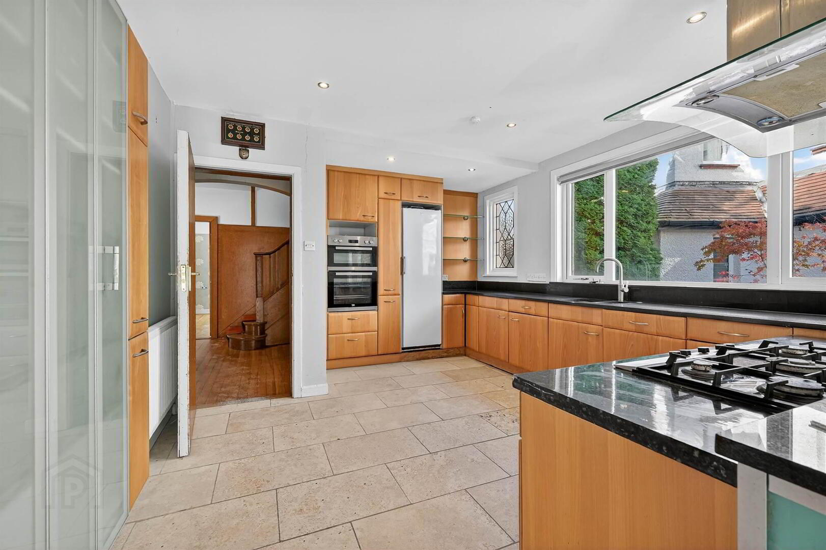 15 Bristow Park 8 of 24