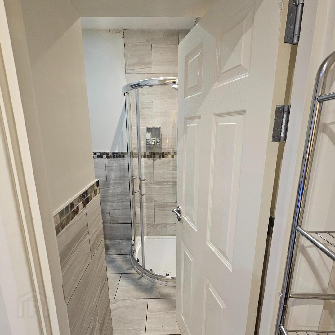5a Antrim Gardens 21 of 27