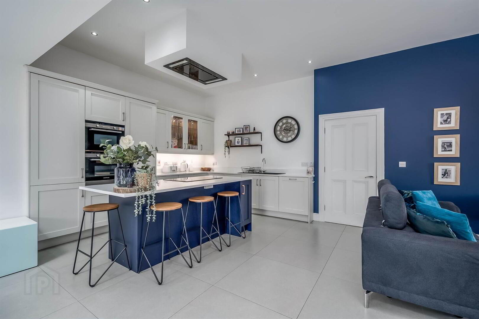 49 Finaghy Park Central 5 of 39