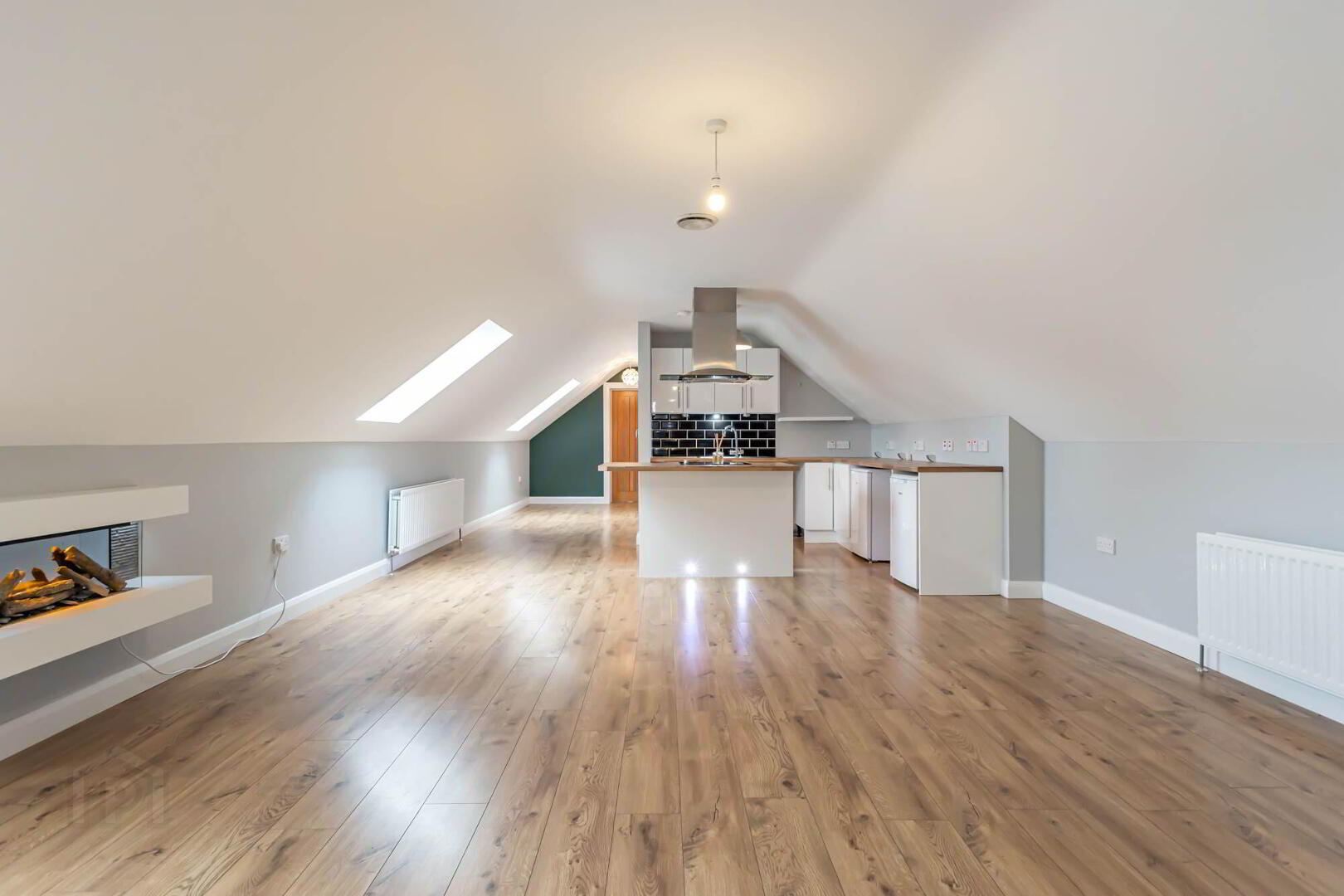The Loft Apartment, 15 Reservoir Road 6 of 32
