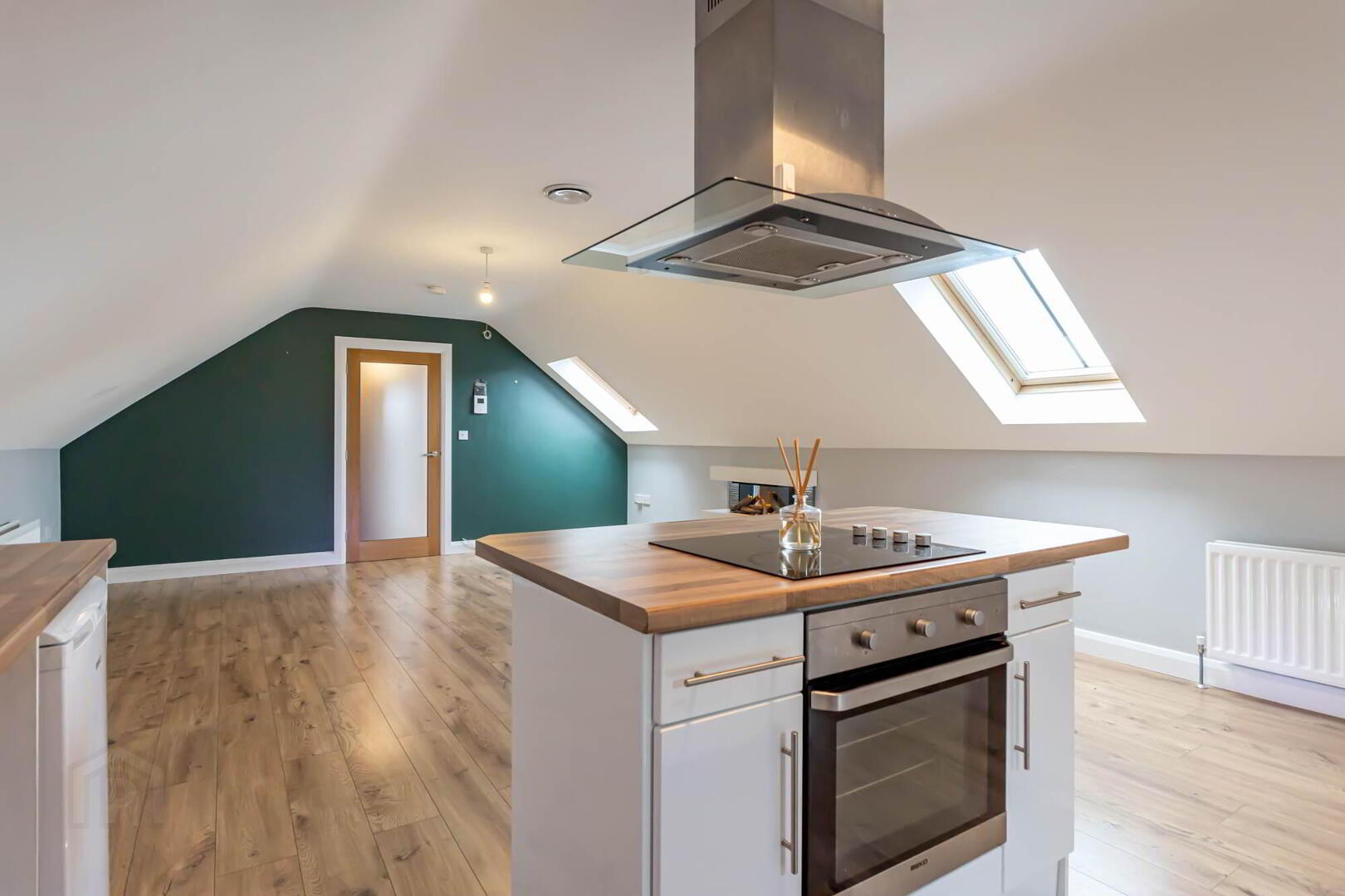 The Loft Apartment, 15 Reservoir Road 11 of 32