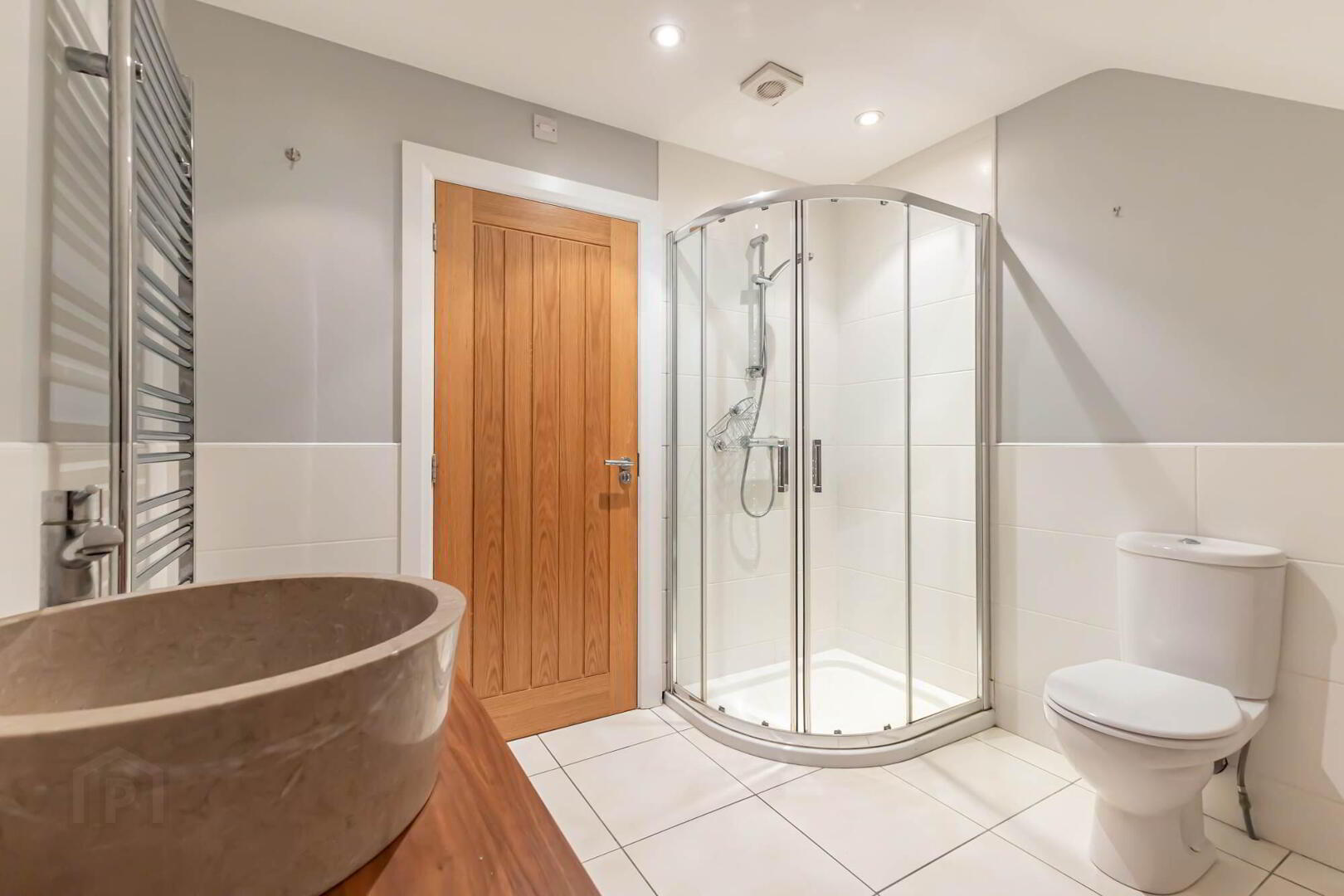 The Loft Apartment, 15 Reservoir Road 17 of 32