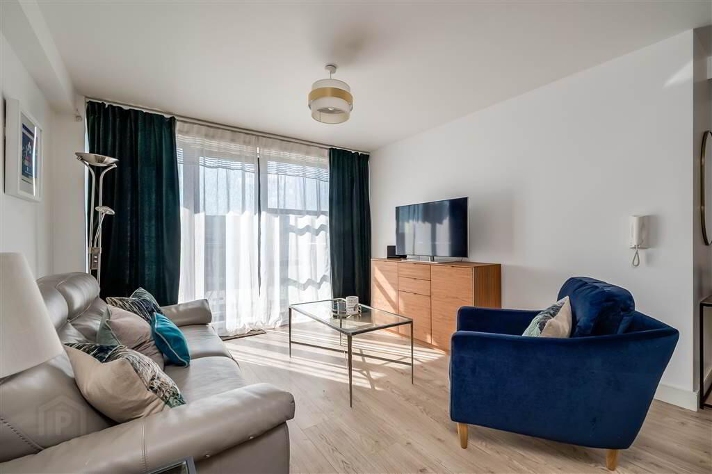 Apt 30 Victoria Place, 20 Wellwood Street 4 of 13