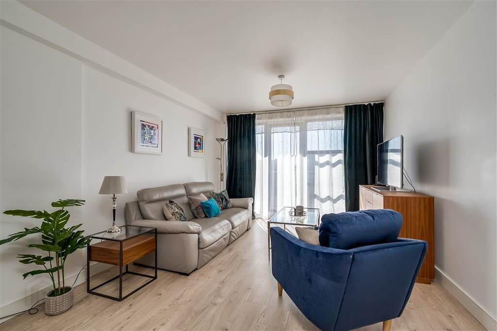 Apt 30 Victoria Place, 20 Wellwood Street 3 of 13