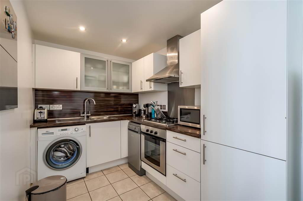 Apt 30 Victoria Place, 20 Wellwood Street 9 of 13
