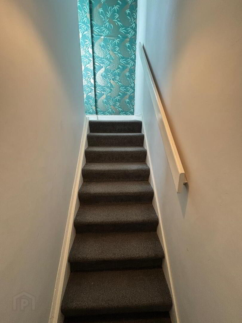 Unit 4, 2 Dunluce Street 2 of 10