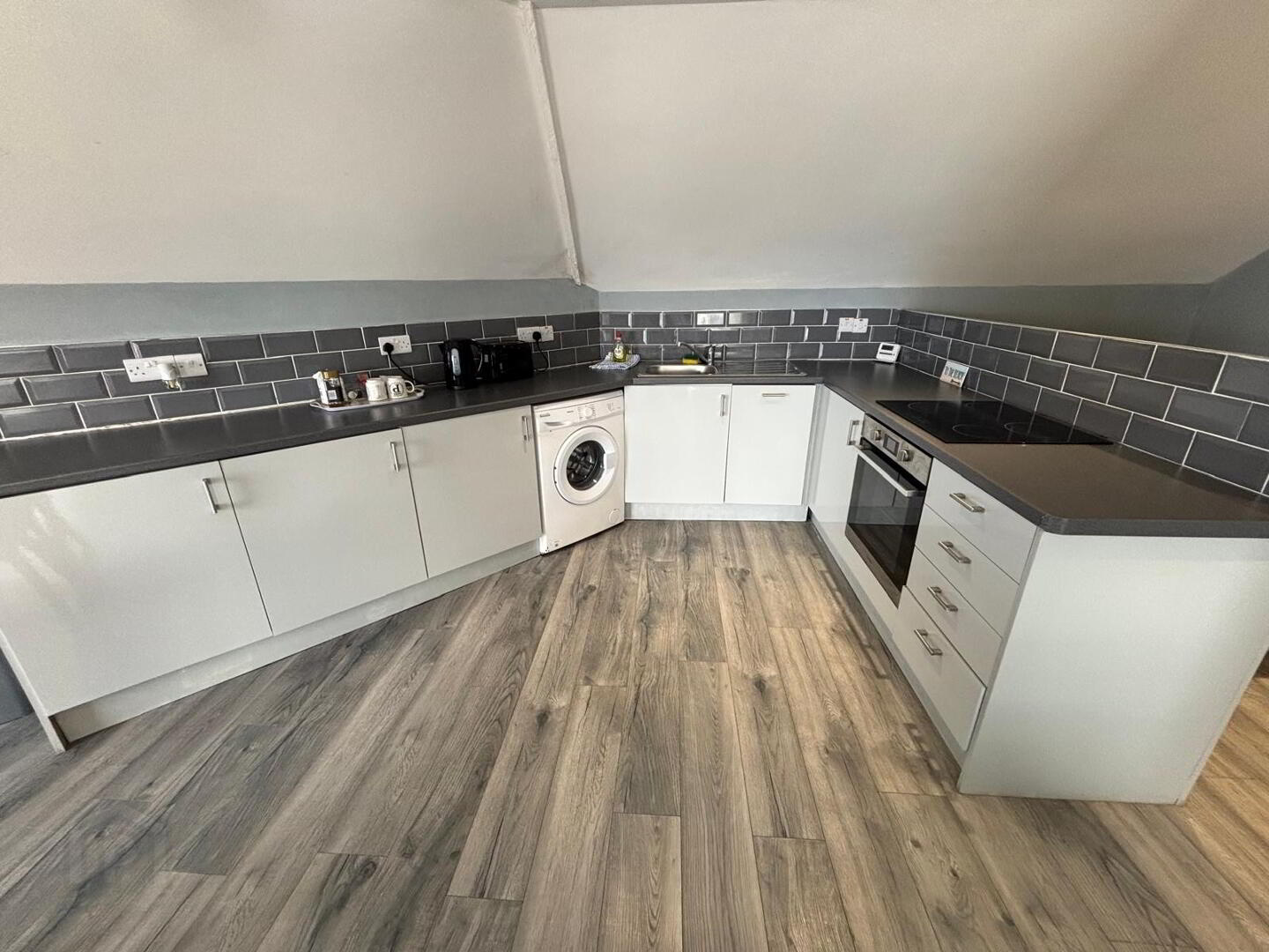 Unit 4, 2 Dunluce Street 4 of 10