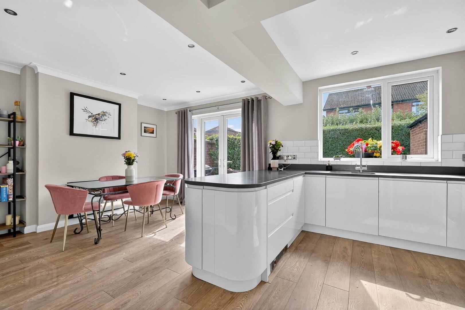 8 Norwood Crescent 5 of 16