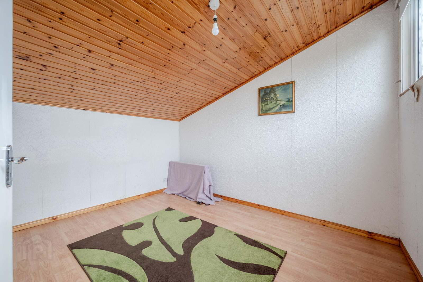 1 Rostrevor Close 16 of 23