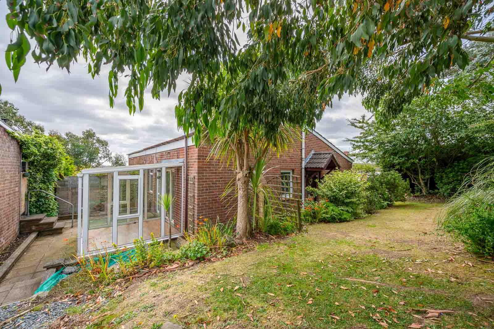1 Rostrevor Close 18 of 23