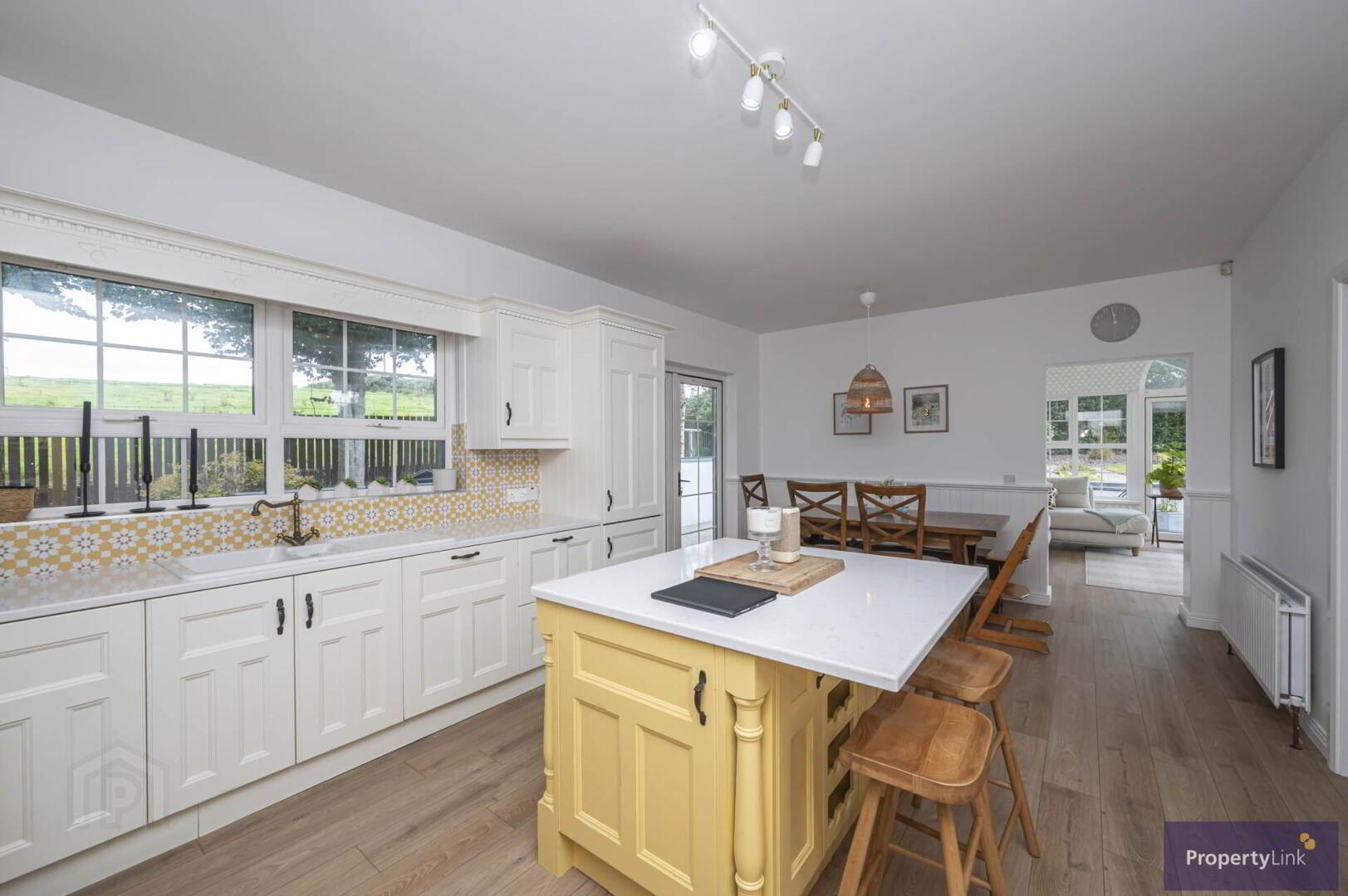 34a Dinnahorra Road 4 of 27
