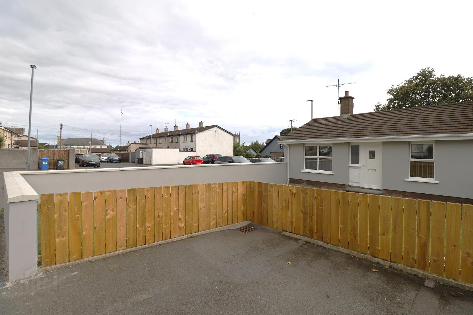 25 Churchview Close 1 of 24