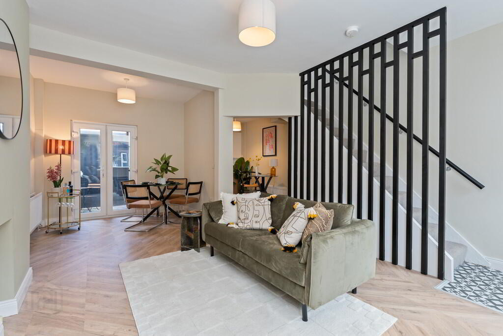 Adelaide Cottages, 15 Rathcool Street 3 of 14
