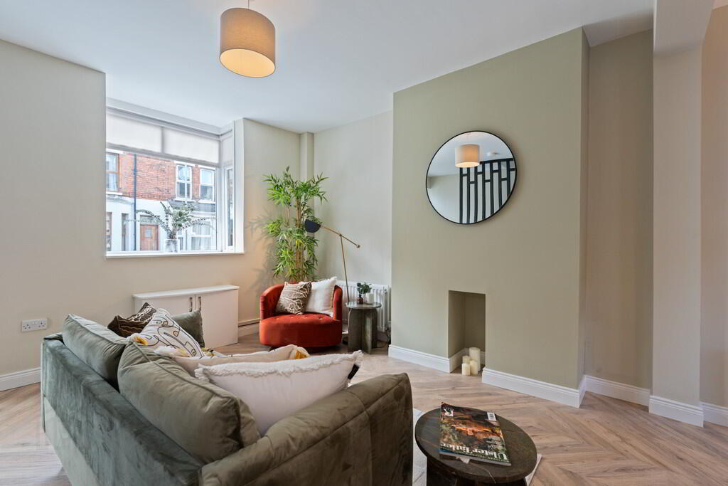 Adelaide Cottages, 15 Rathcool Street 4 of 14