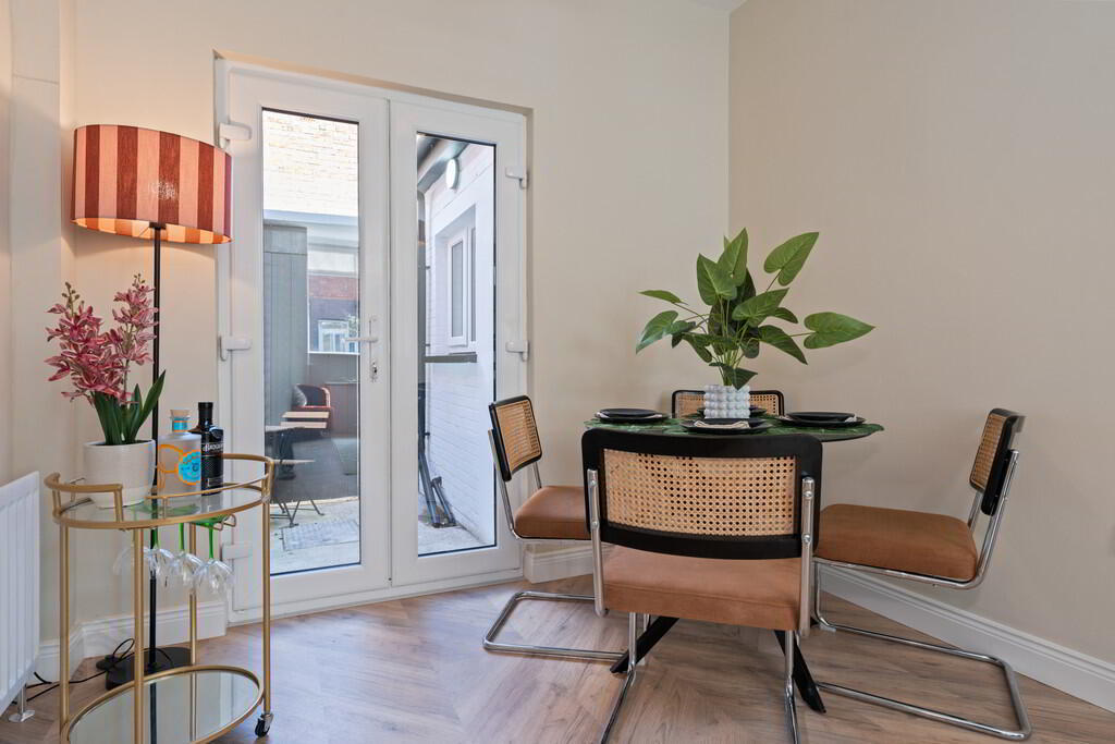 Adelaide Cottages, 15 Rathcool Street 5 of 14