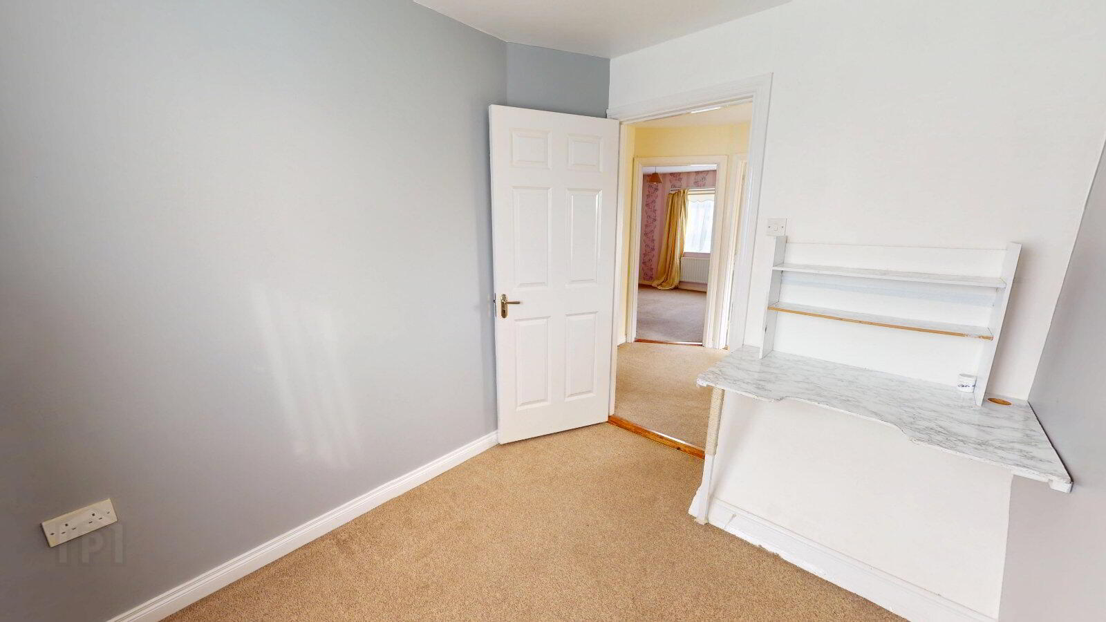 93 Mount Prospect 19 of 25