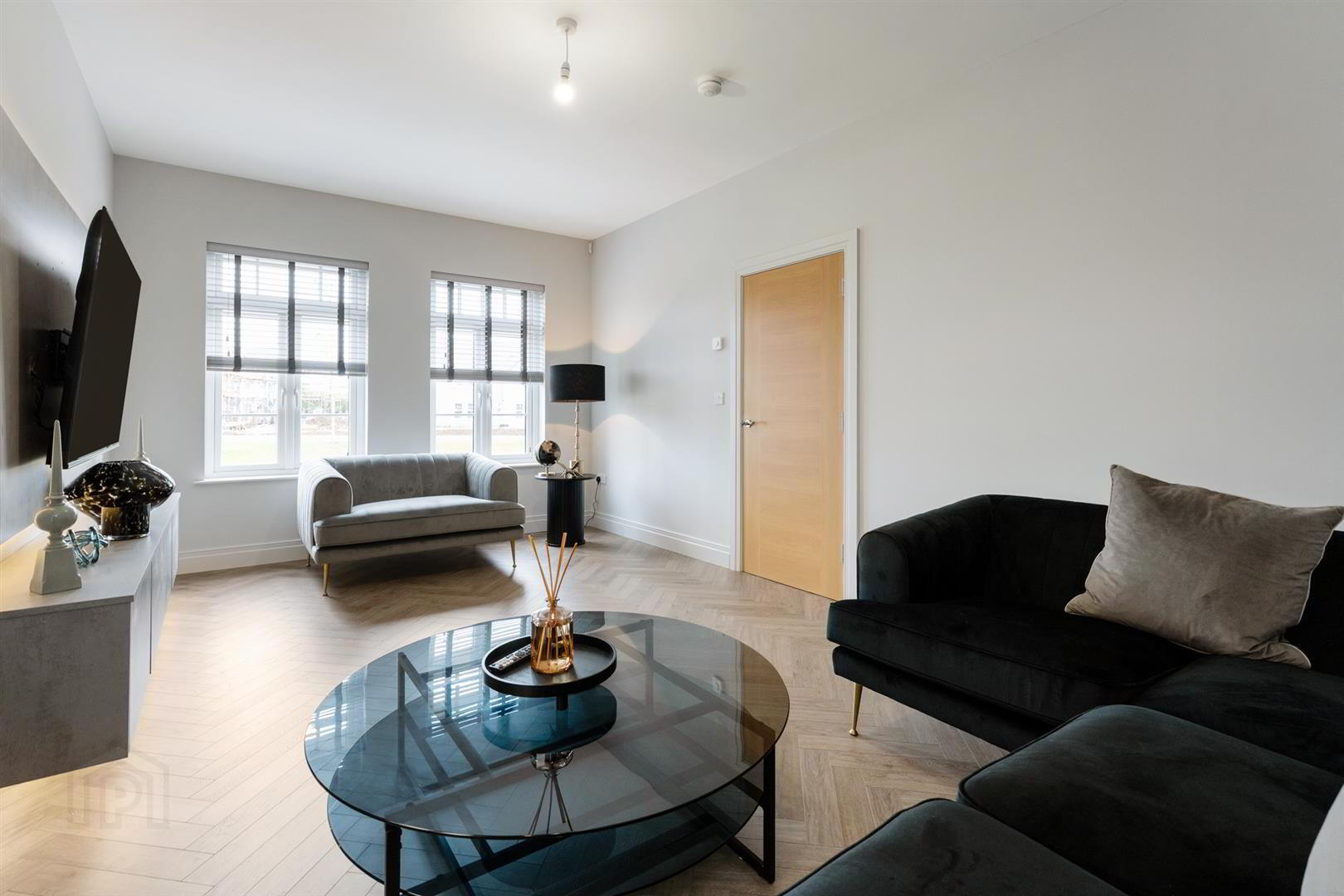 12 Cloughan View Crescent 7 of 31
