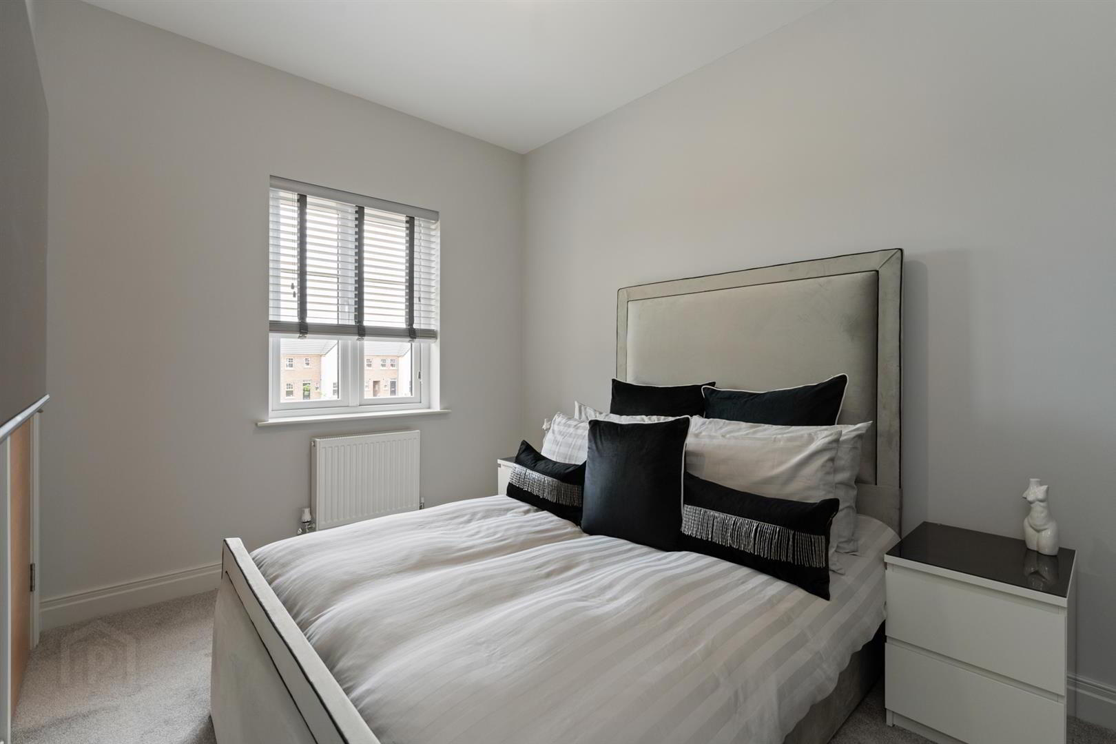 12 Cloughan View Crescent 24 of 31