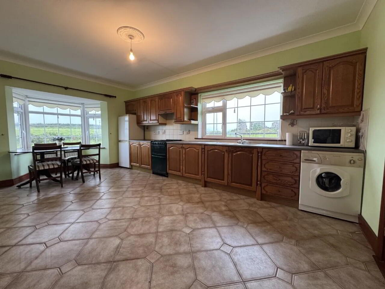 Emlybeg South 8 of 29