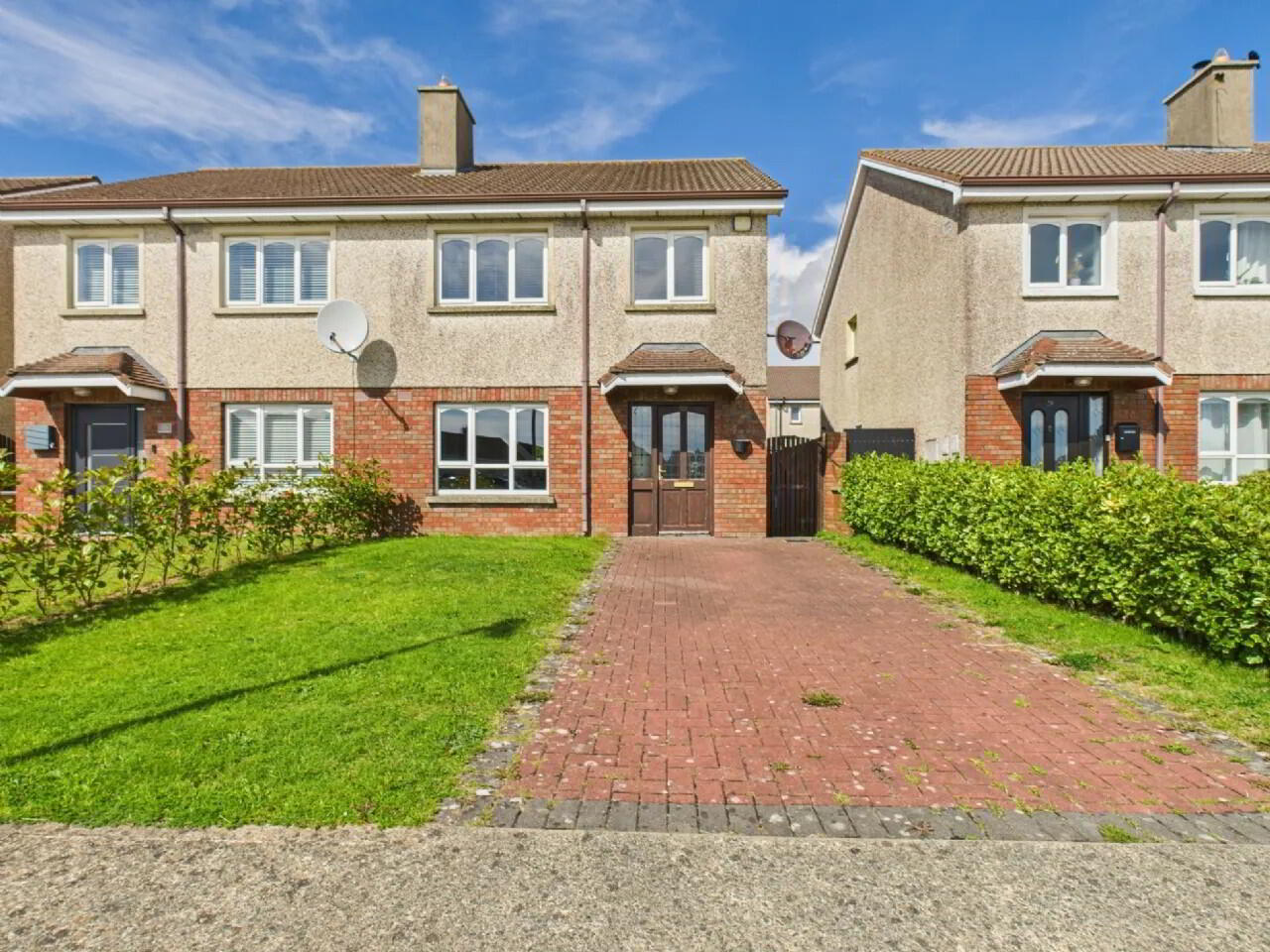 29 Meadowbank 1 of 19