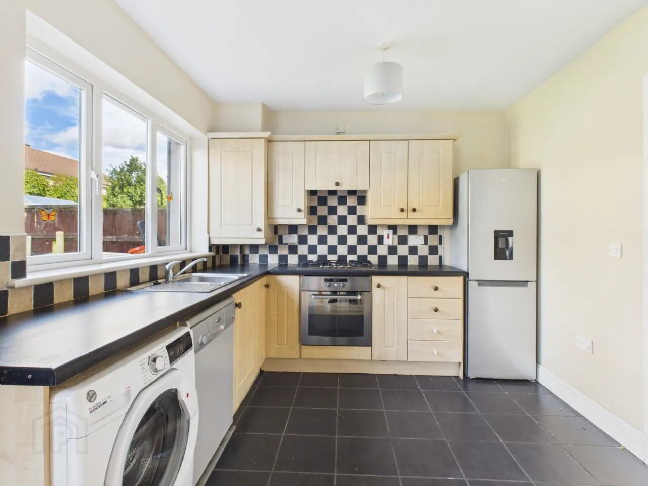 29 Meadowbank 6 of 19