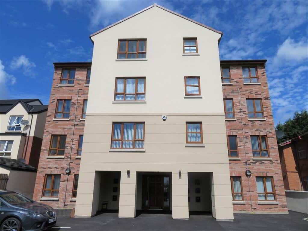Apt 7, 161 Glen Road 1 of 8