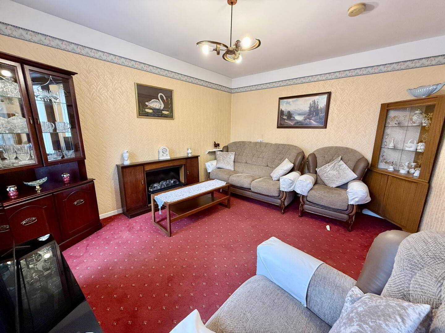 2 Castle Court 6 of 23