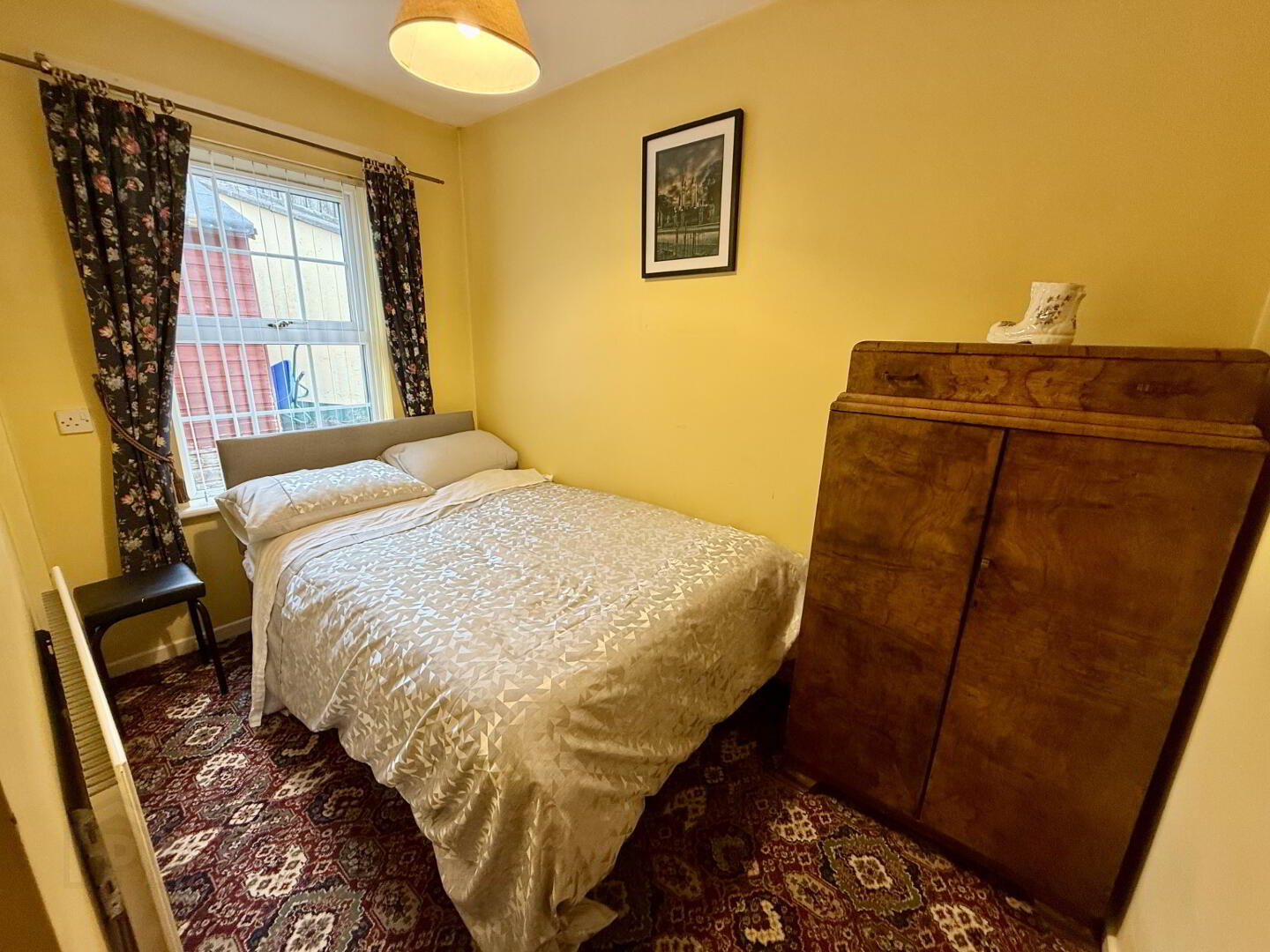 2 Castle Court 12 of 23