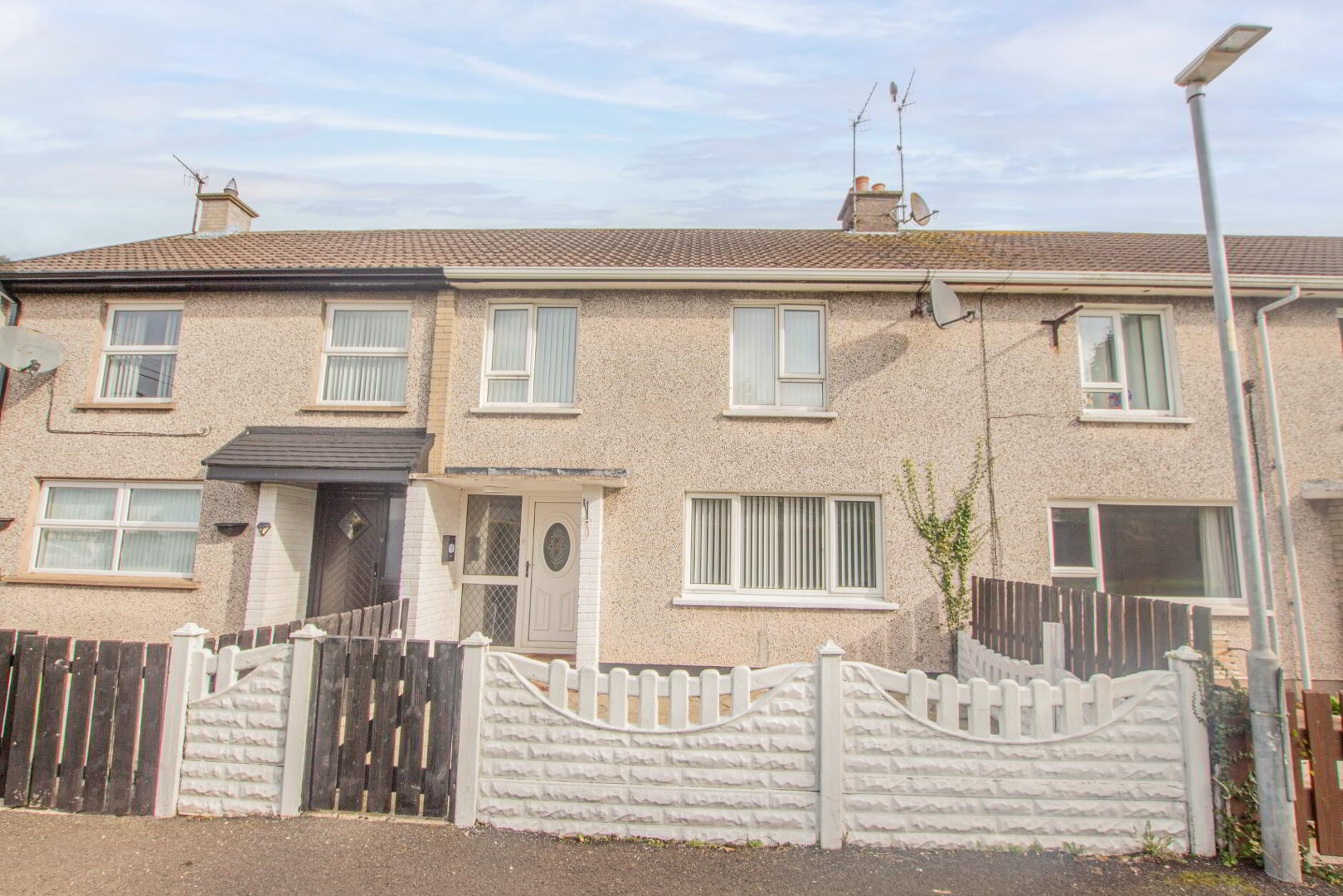 52 Northland Road 1 of 8