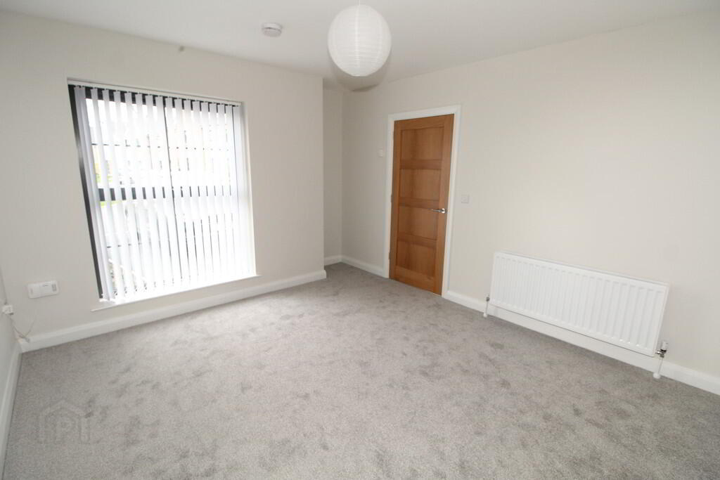 11 Avondale Court 4 of 21