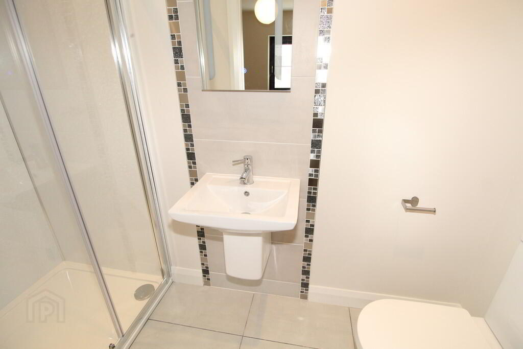11 Avondale Court 15 of 21