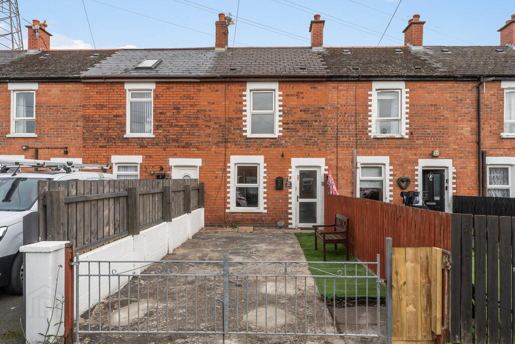 27 Parkgate Gardens 2 of 15