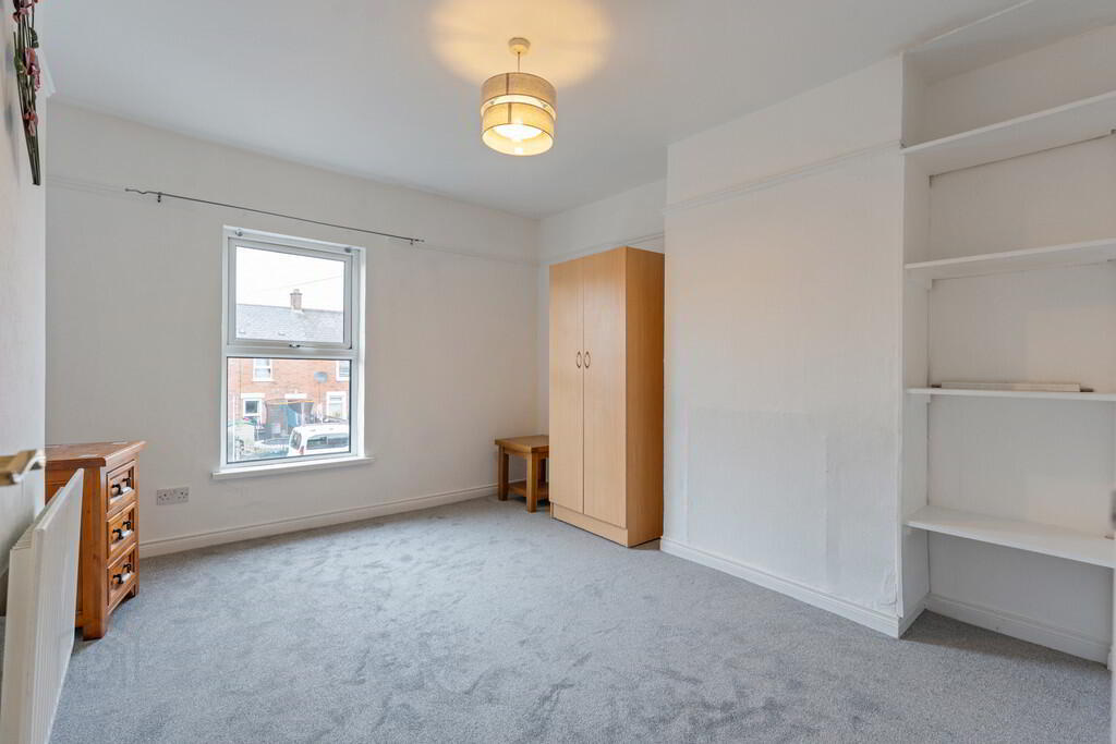 27 Parkgate Gardens 12 of 15