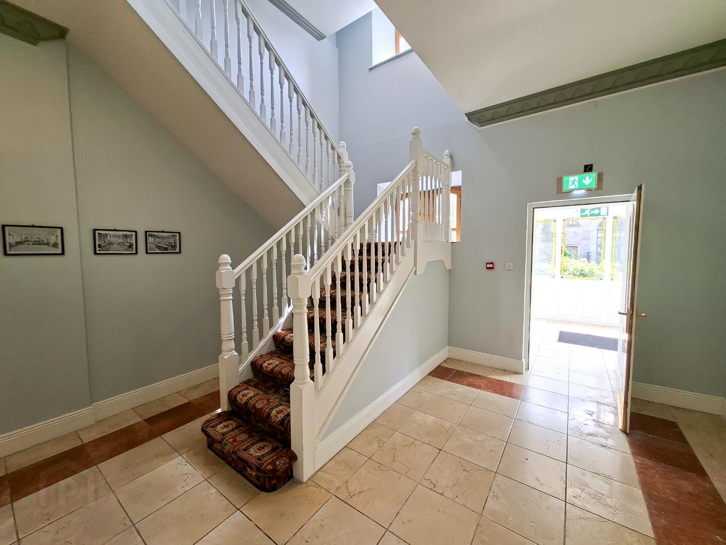 46 Priory Court 17 of 20